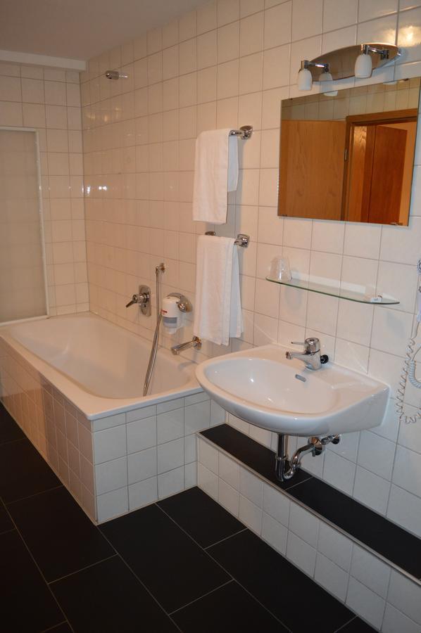 Hotel Hohensteiner Hof Bonnigheim ภายนอก รูปภาพ